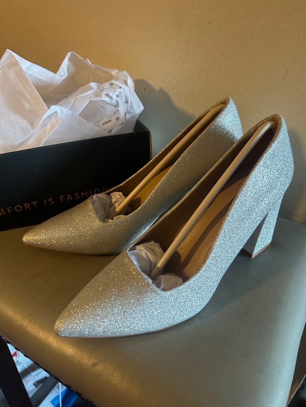 IDIFU Silver Glitter Pointed Block Heel Pumps